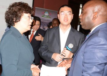 Eric Korir (R), deputy governor of Nakuru county talks to Lv Wei (L), Deputy director general of commerce in Shandong province during a trade meeting in Enashipai Spa in Naivasha, Kenya, Sept. 10, 2019. Chinese investors from Shandong province who are on a visit to Kenya on Tuesday expressed confidence that trade between the two nations will increase. (XINHUA/Robert Manyara)