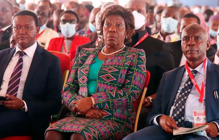 From left: Governors Alfred Mutua (Machakos), Charity Ngilu (Kitui) and Kivutha Kibwana (Makueni) during the 7th annual devolution conference in Makueni County on November 24, 2021.